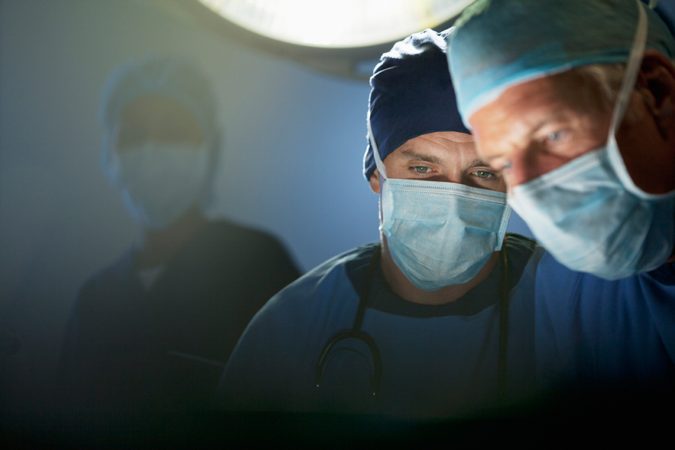 Chirurgie-bloc opératoire  intervention chirurgical genou  - gonarthrose DJO